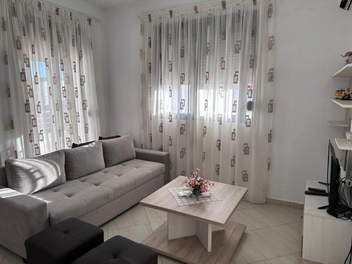 Payo Apartments Sarandë 外观 照片